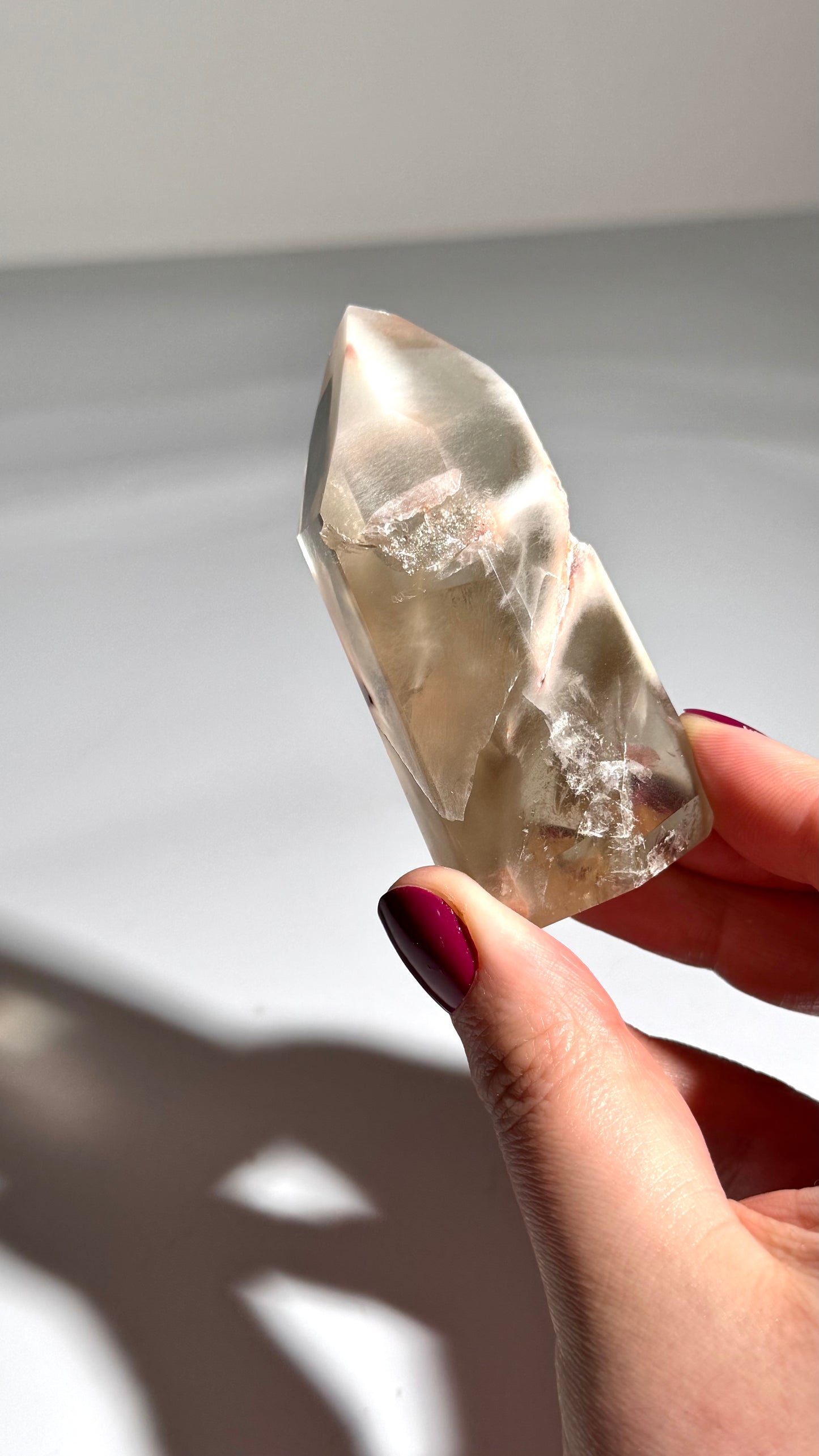 Amphibole point (A)