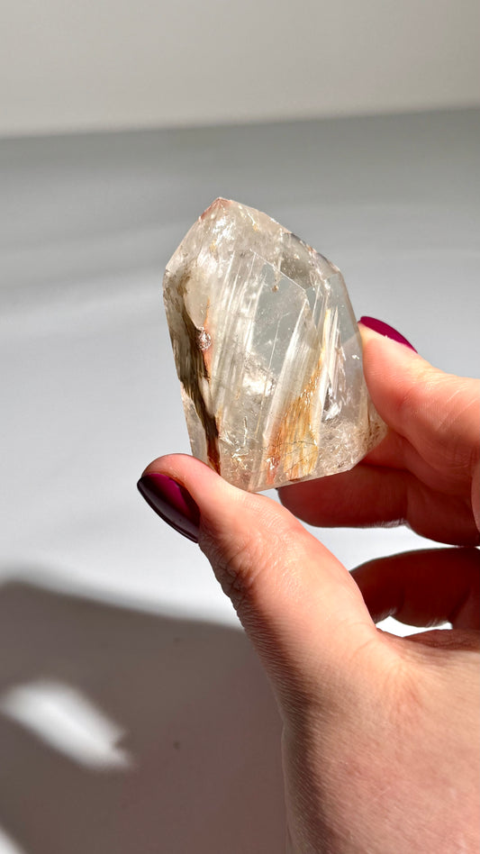 Amphibole point (B)