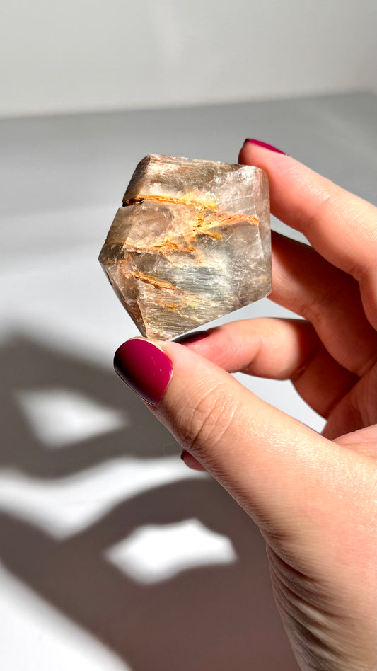Amphibole point (C)