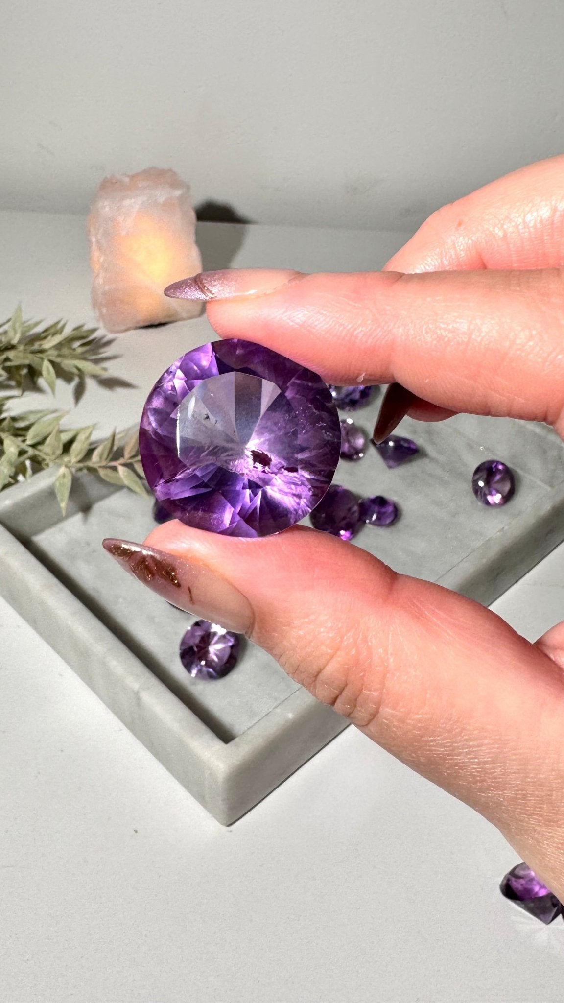 Amethyst diamond cut - The Crystal Therapy