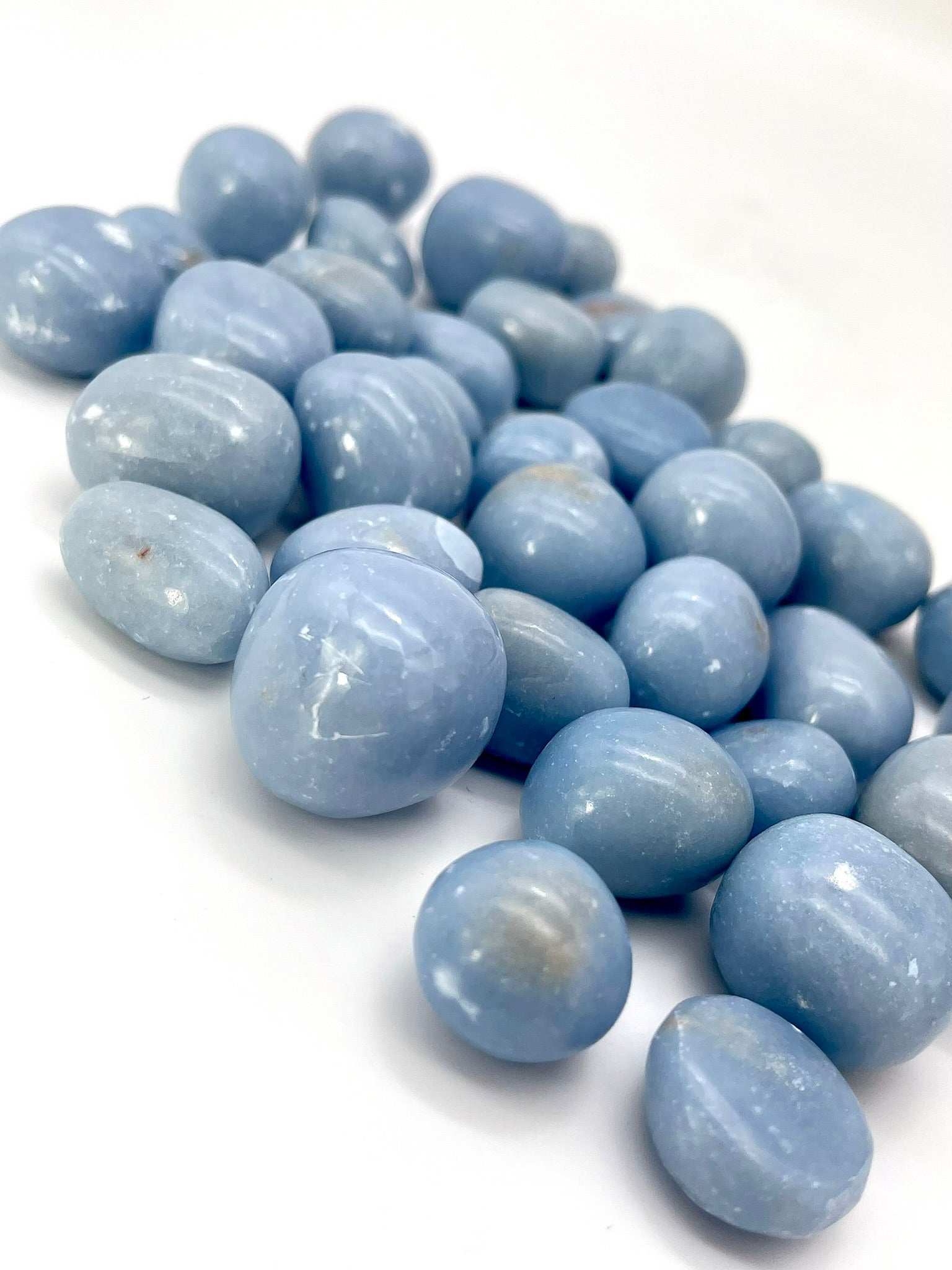 Angelite - The Crystal Therapy