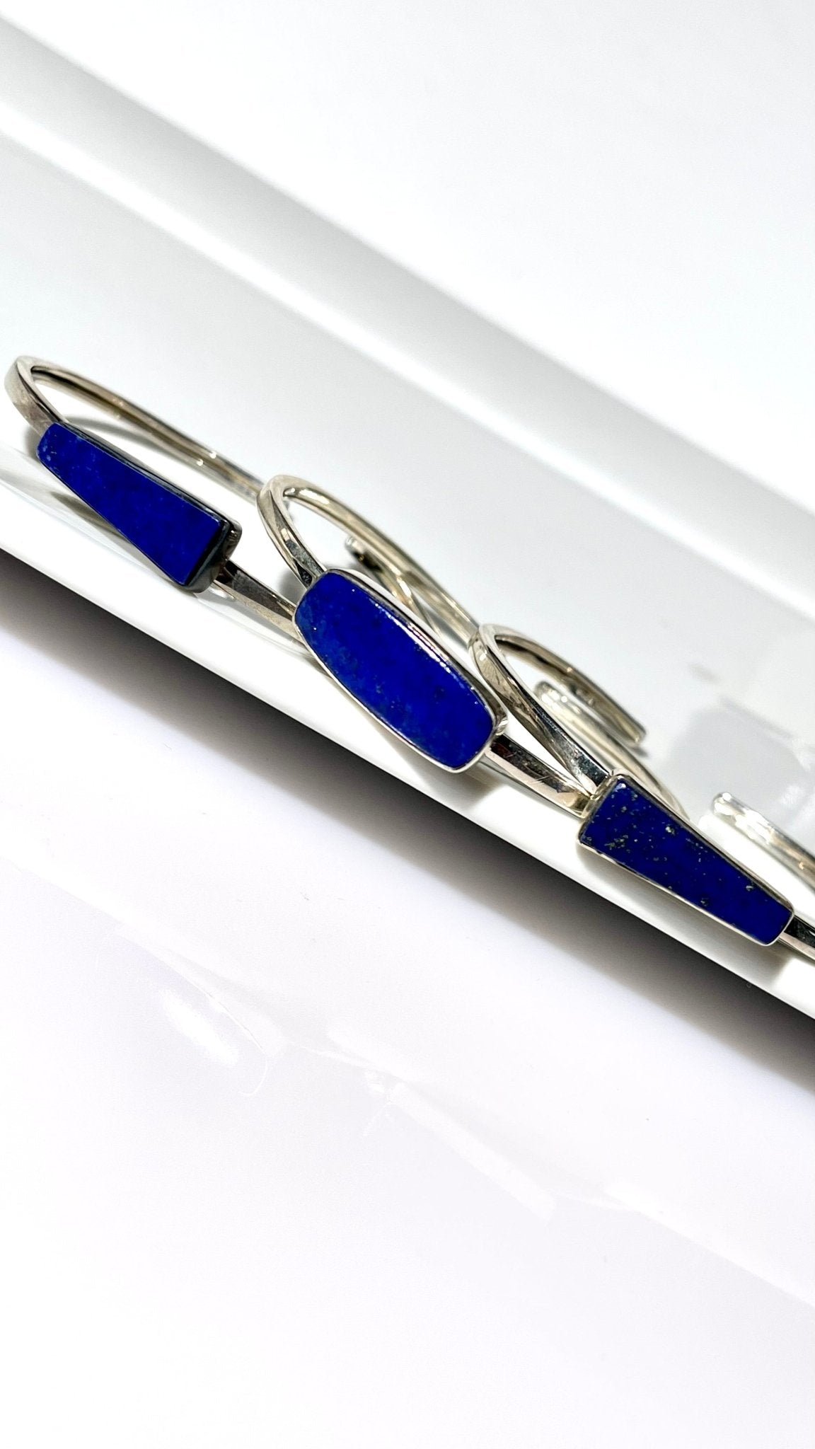 Lapis Lazuli cuff bracelets .925 - The Crystal Therapy