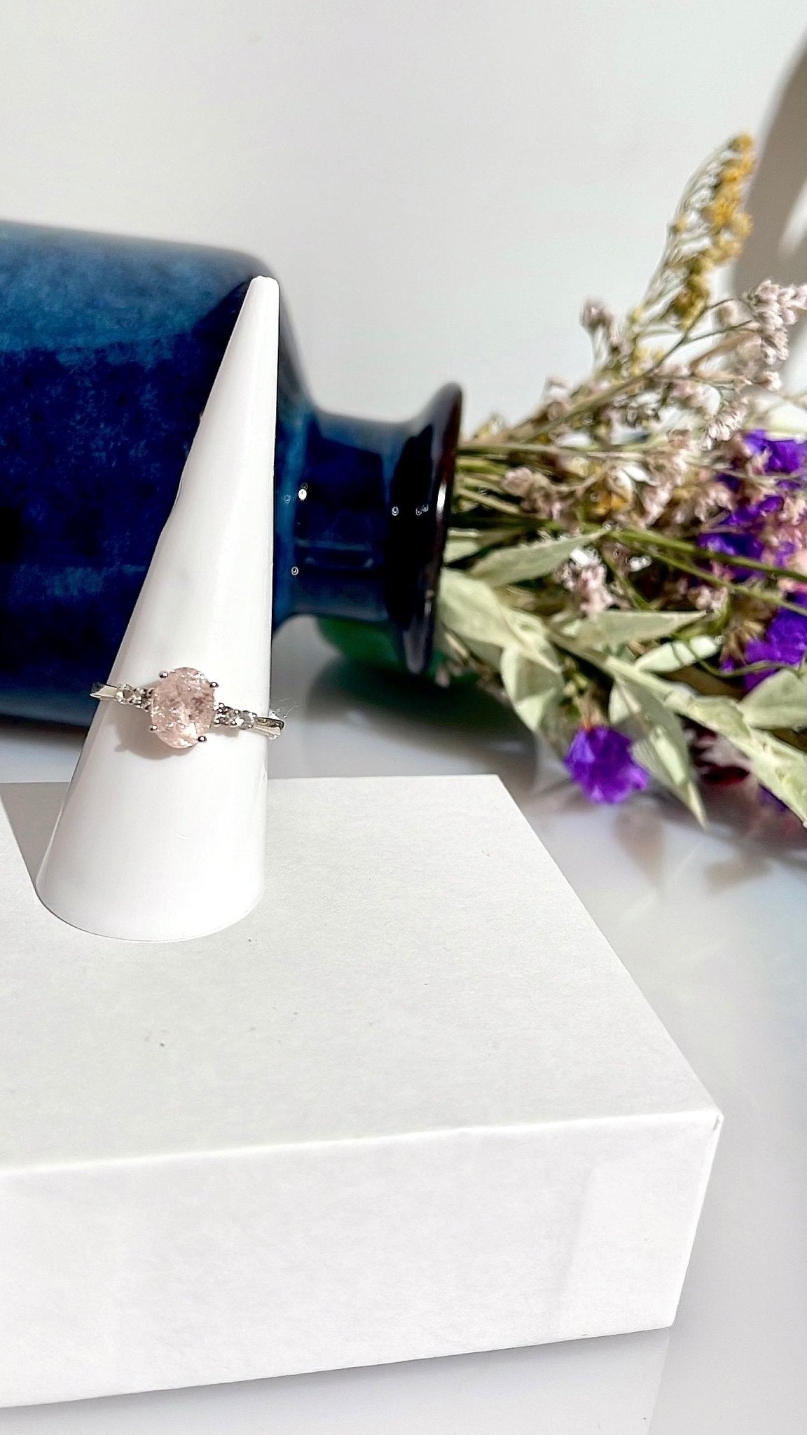 Morganite ring .925 silver - The Crystal Therapy