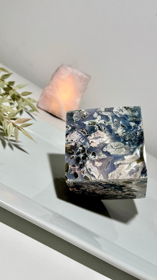 Ocean Jasper floating cube - The Crystal Therapy