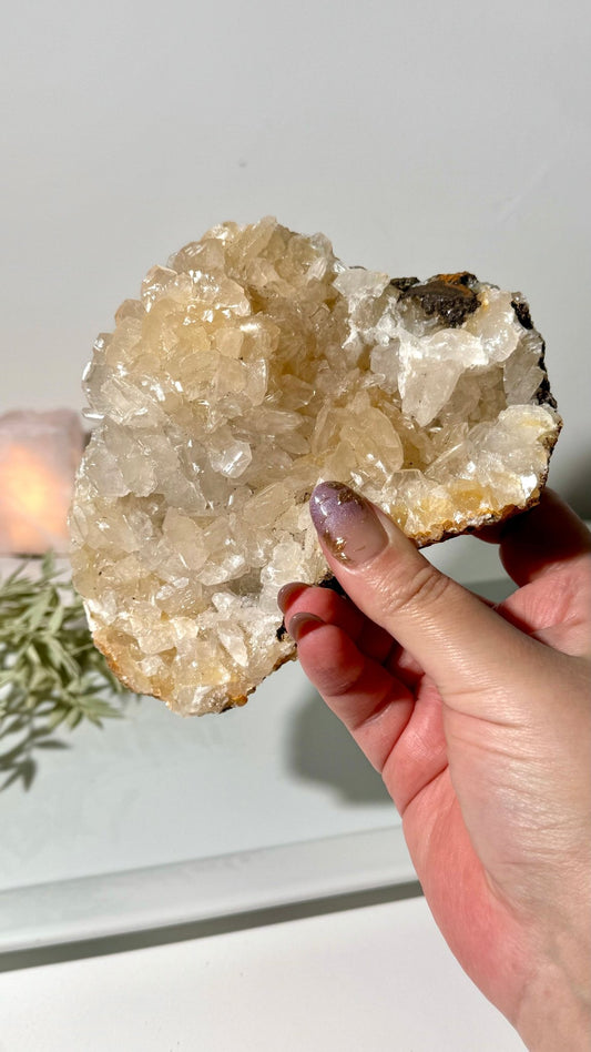 Petal Calcite cluster - The Crystal Therapy