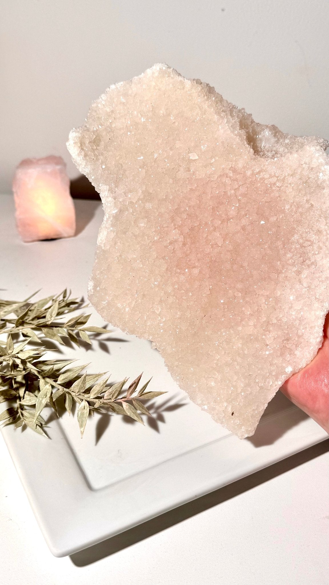 Pink Apophyllite bowl - The Crystal Therapy