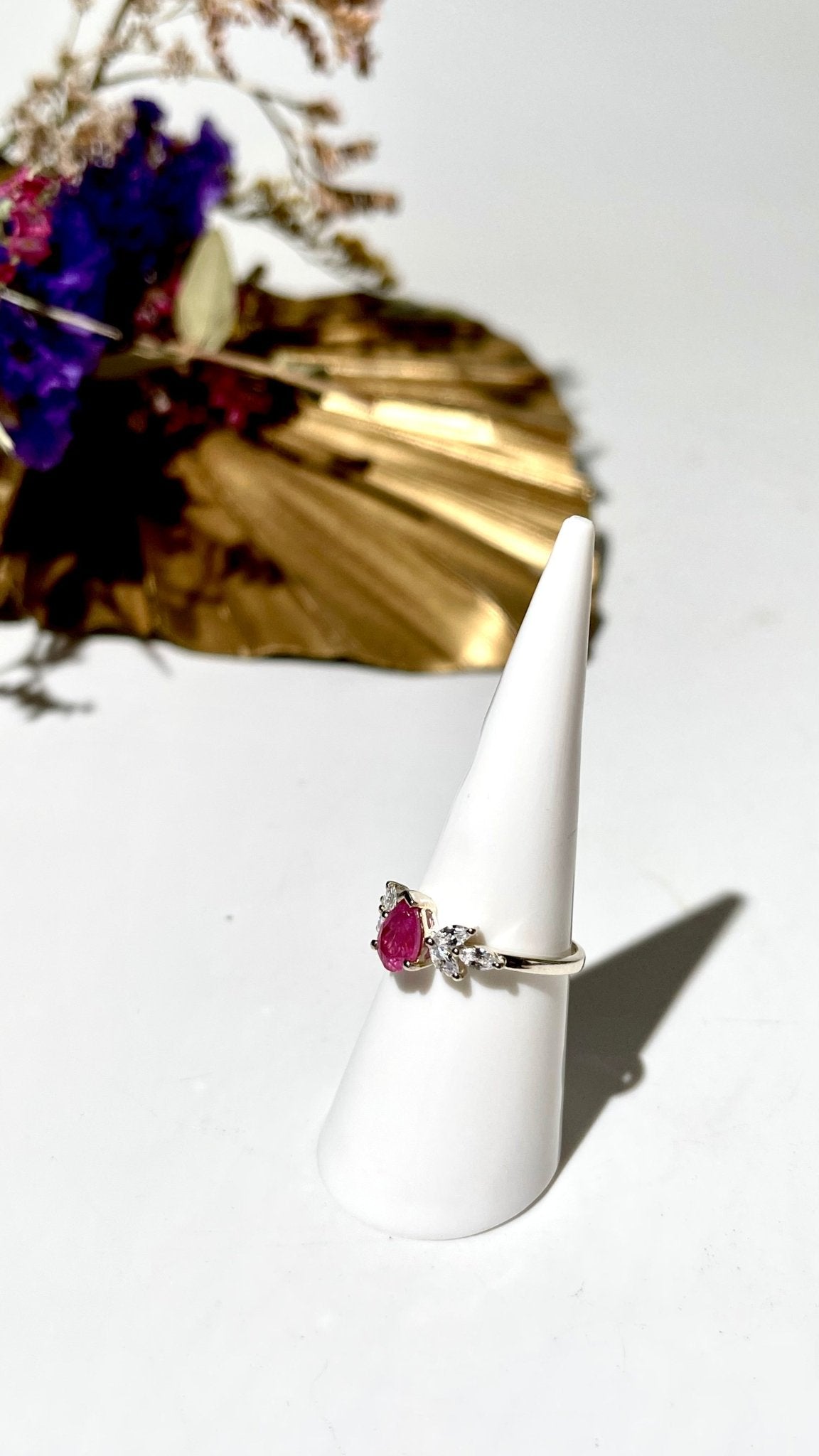 Ruby & White Topaz ring - The Crystal Therapy