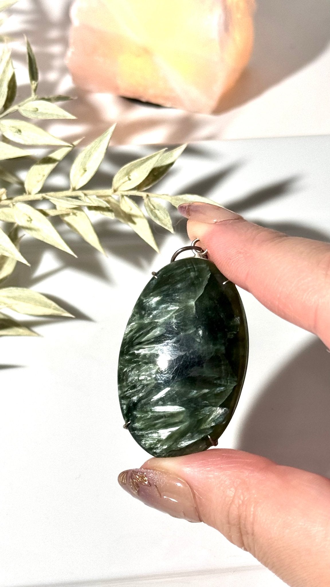 Seraphinite pendant - The Crystal Therapy