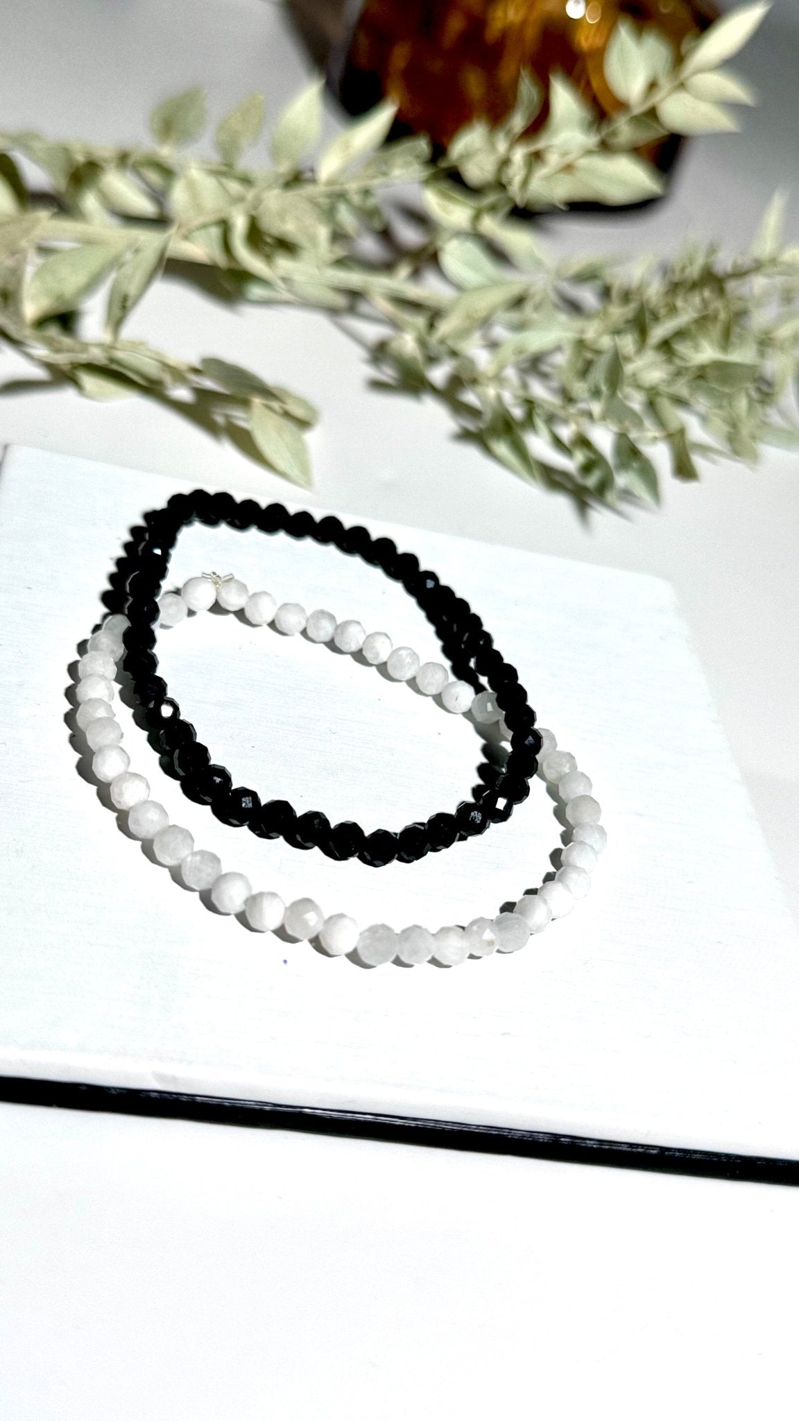 Yin Yang Bracelet - The Crystal Therapy